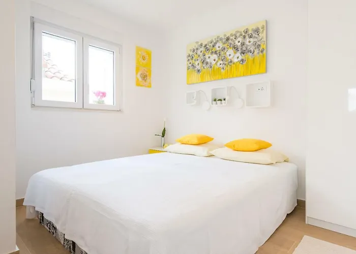 Portolan Apartment