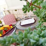 Portolan Apartman *